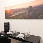 Lägenhet Urlaubsmagie - Ferienwohnung Unterholz - Sauna & Saisonaler Pool Sebnitz