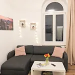 Urlaubsmagie - Ferienwohnung Unterholz - Sauna & Saisonaler Pool * Sebnitz