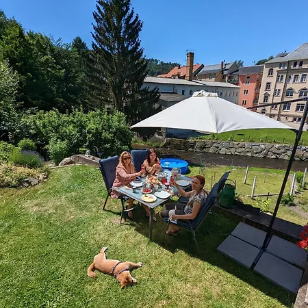 Urlaubsmagie - Unterholz - Sauna & Saisonaler Pool Apartman *